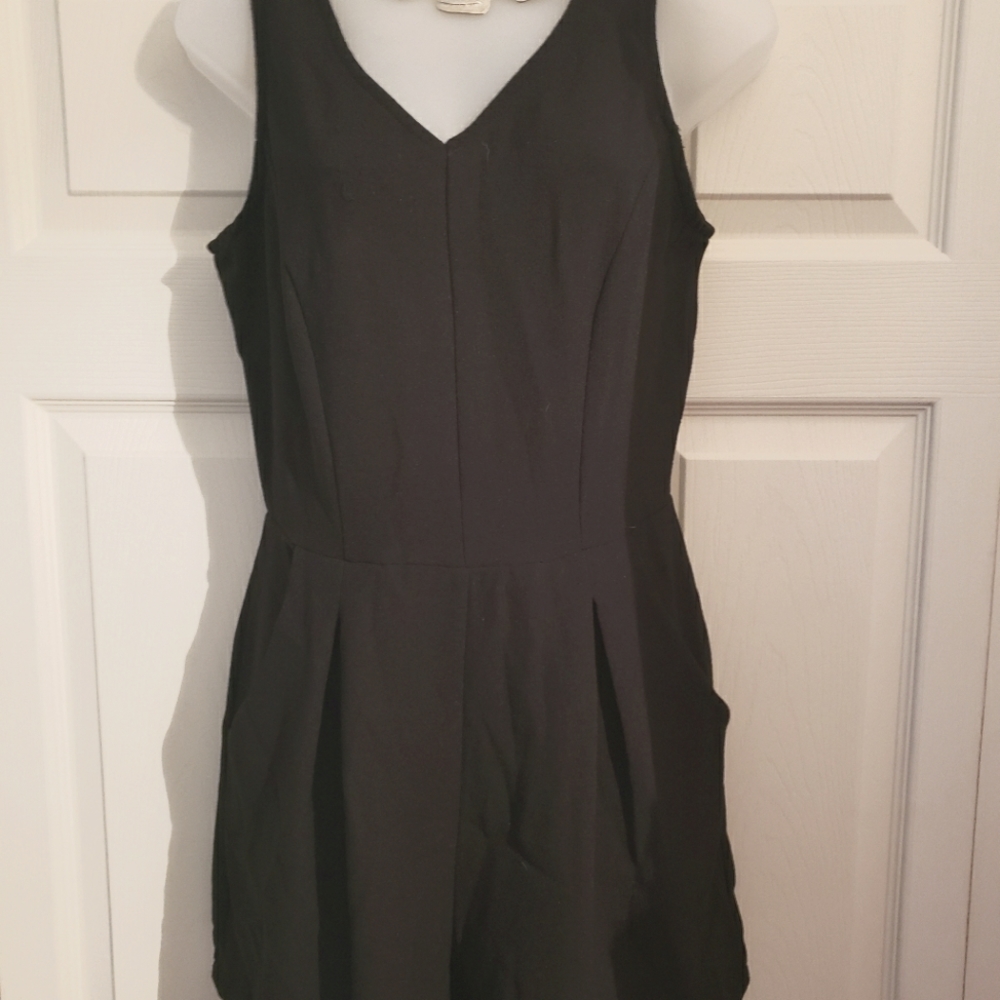 Cute ass black romper!!!